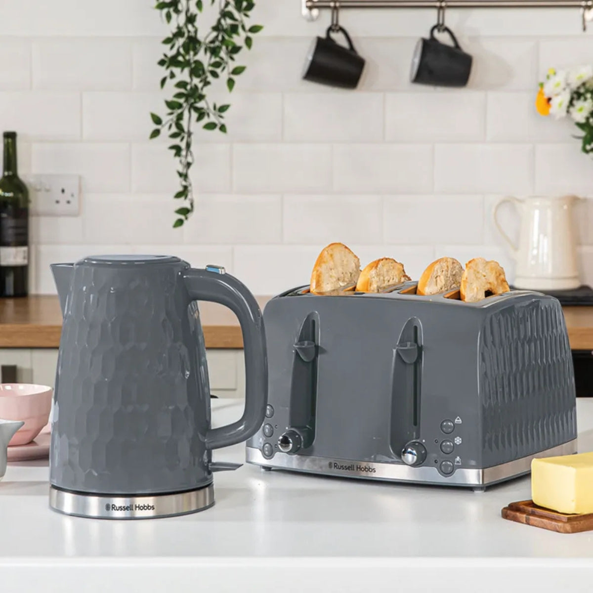 Russell Hobbs Honeycomb 4 Slice Toaster - Grey | 26073